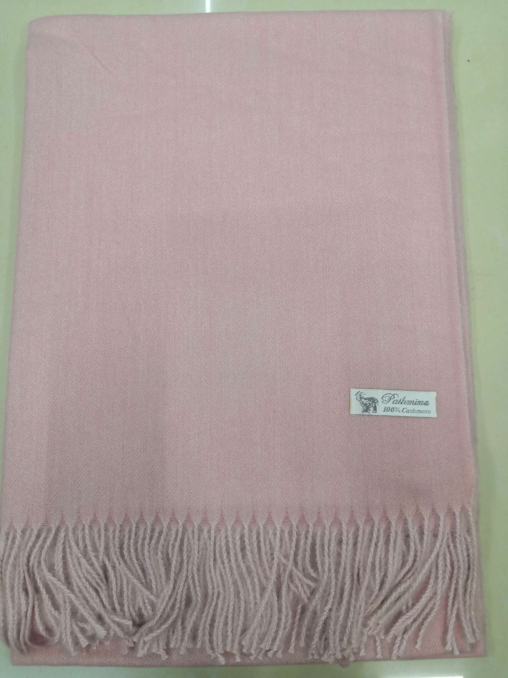 Monochrome Cashmere - 1 details Picture