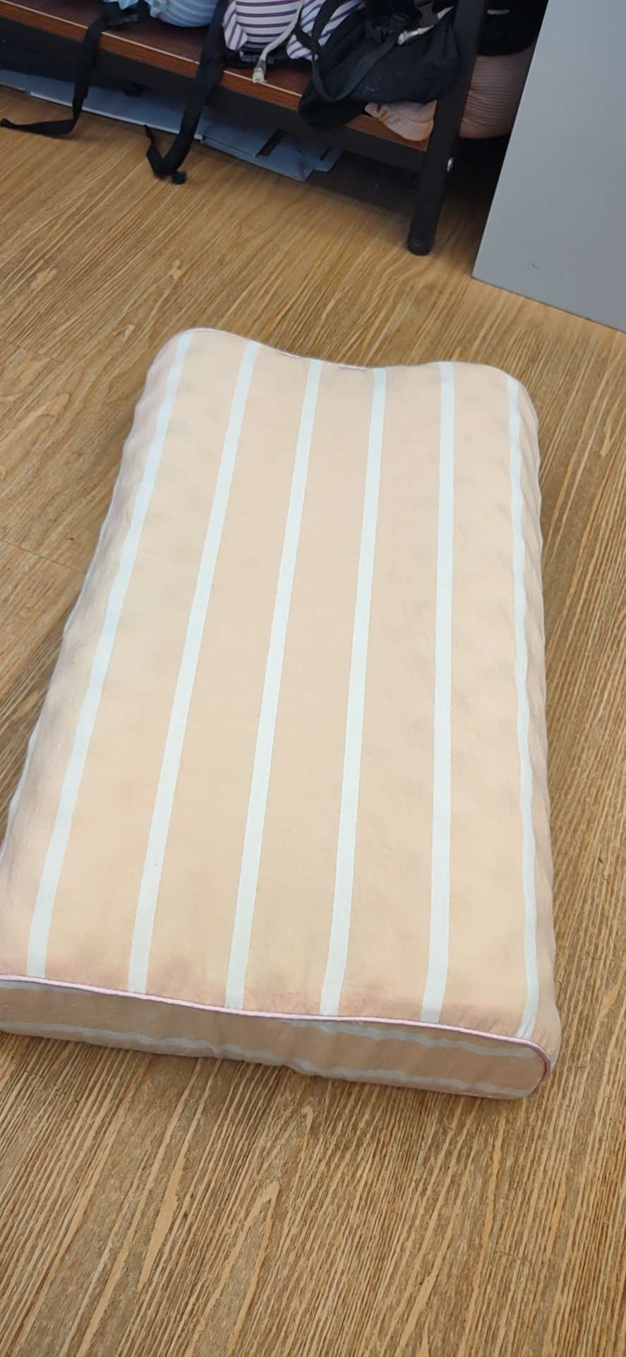 天然乳胶枕  护颈枕头  防螨  抑菌  助眠产品图