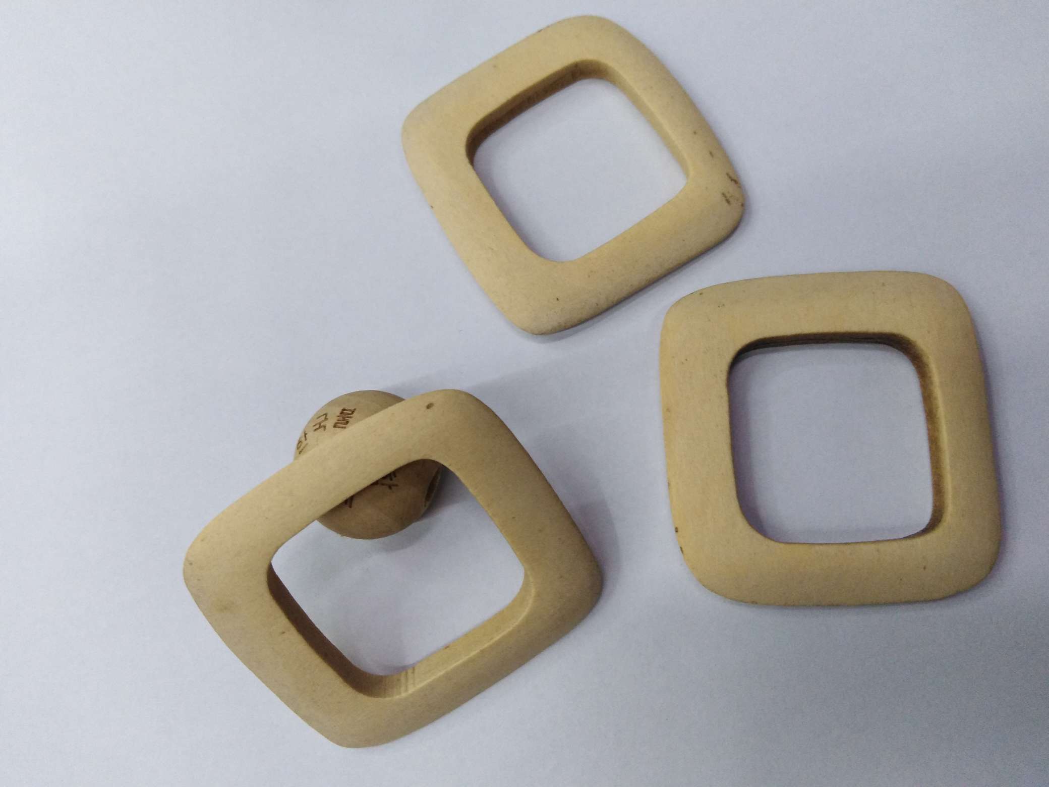 diy wooden handcrafted sandblasted necklaces, sachets, accessories, belt buckles, and clothing accessories details Picture