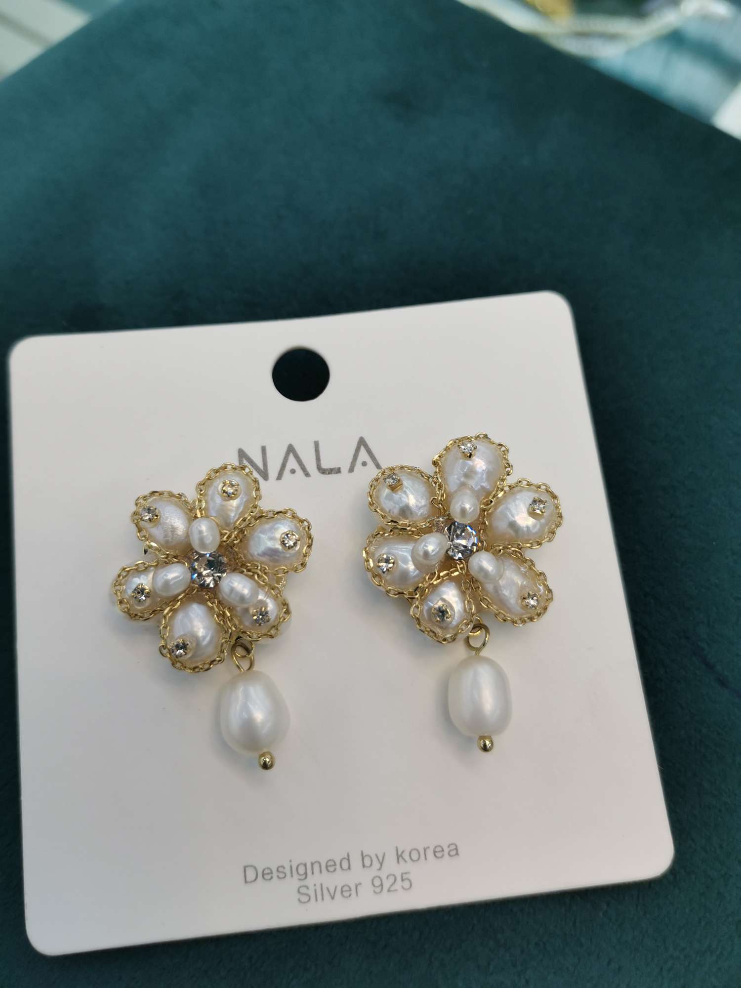 Heavy industry pearl stud