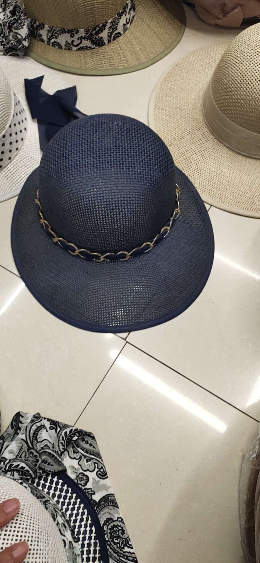 Paper and cloth chain baseball cap