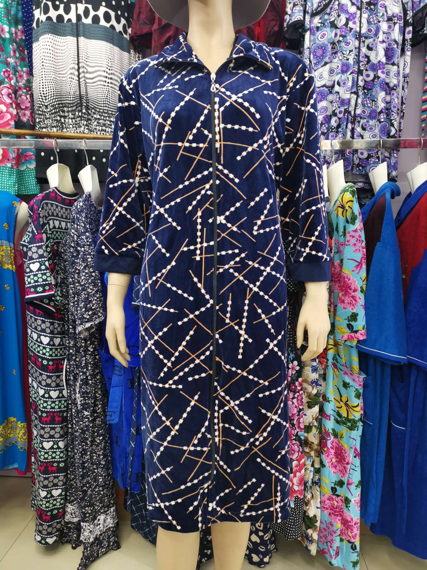 Plate-size women's autumn and winter seven-inch long-sleeved long dress, square collar, round collar, Central Asian and Middle Eastern style home pajamas details Picture