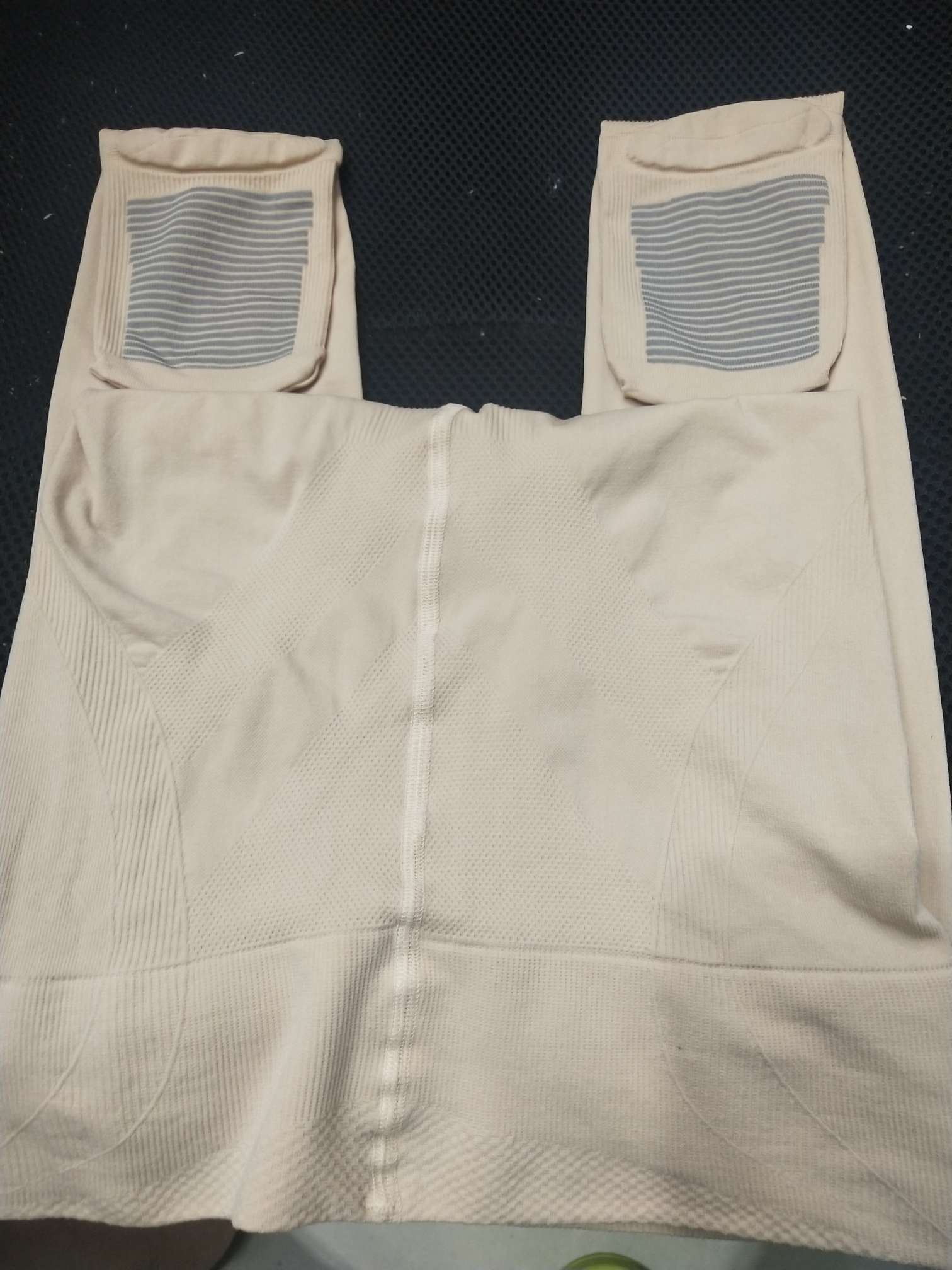 Coke pants details Picture