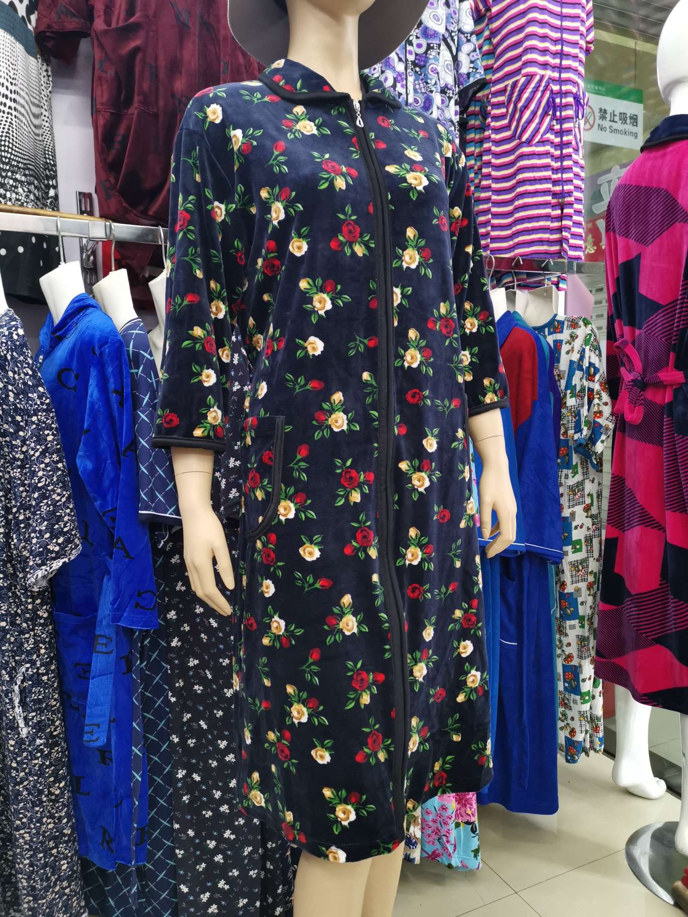 Plate-size women's autumn and winter seven-inch long-sleeved long dress, square and round neck, Central Asian and Middle Eastern style home pajamas details Picture