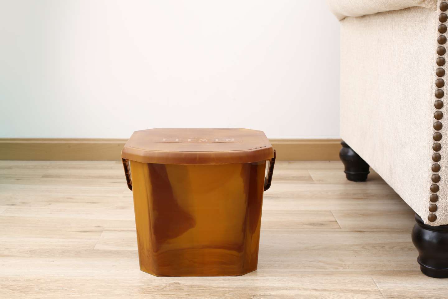 Factory direct sales of multi-functional wood-grain imitation storage stools Specification image