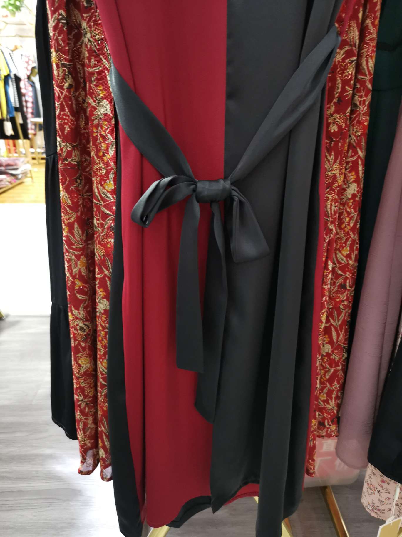 Two-color V-neck fashionable business long dress details Picture