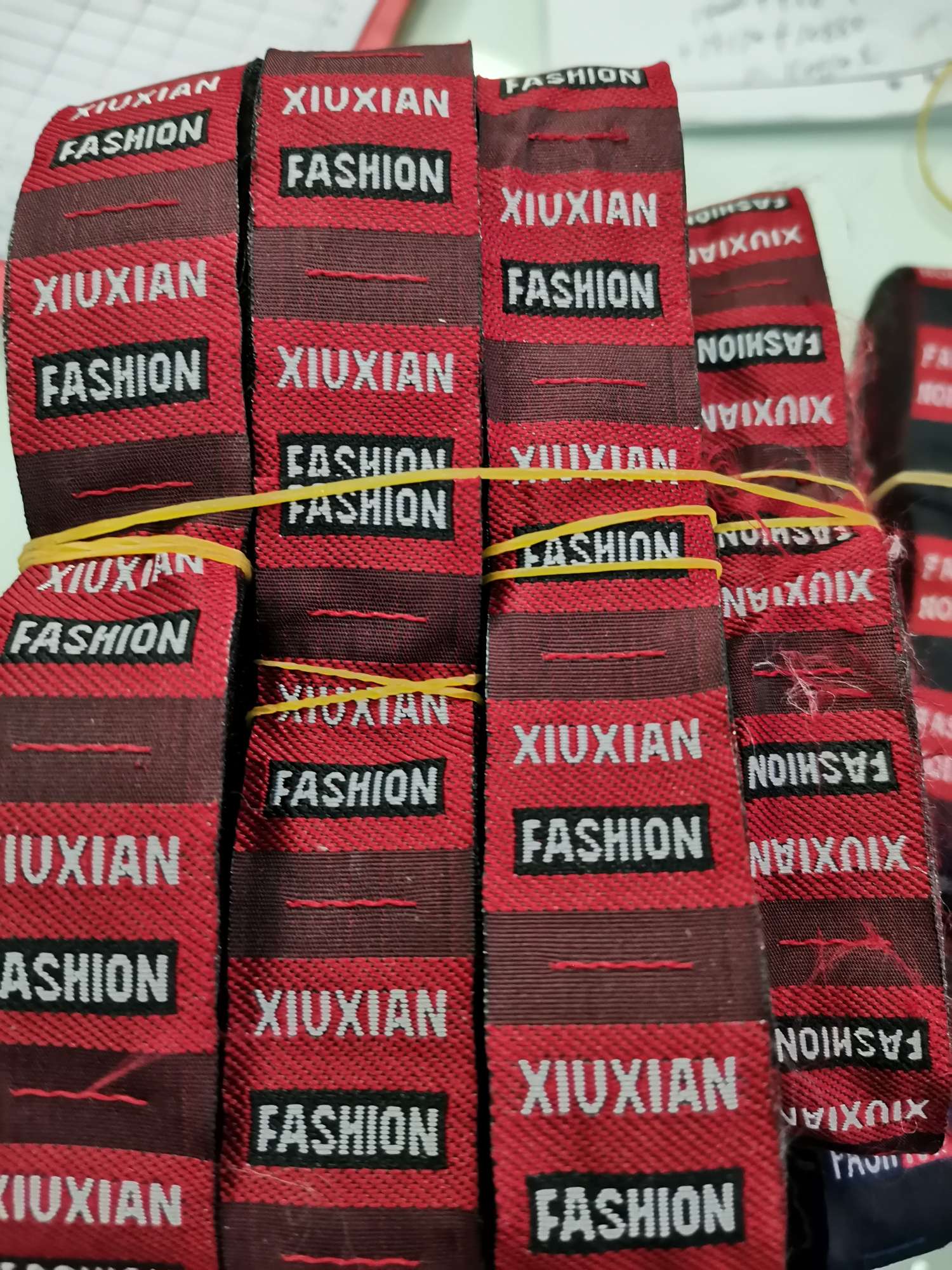 Universal Woven Label Clip Clothing Accessories Cloth Label Collar Label Silk Screen Woven Label