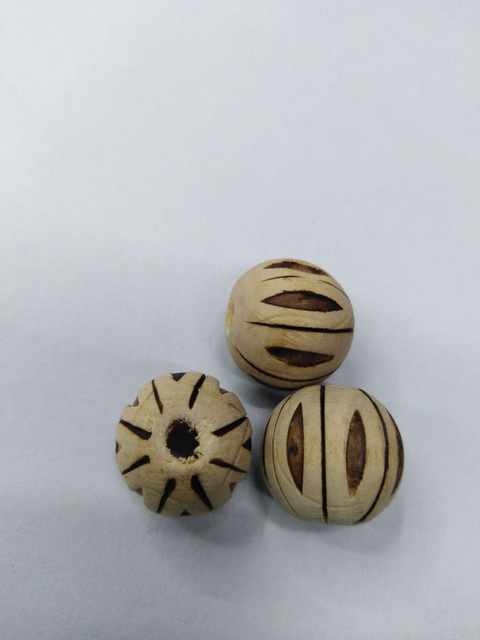 diy木质烫花珠16厘圆珠  项链配饰服装辅料图