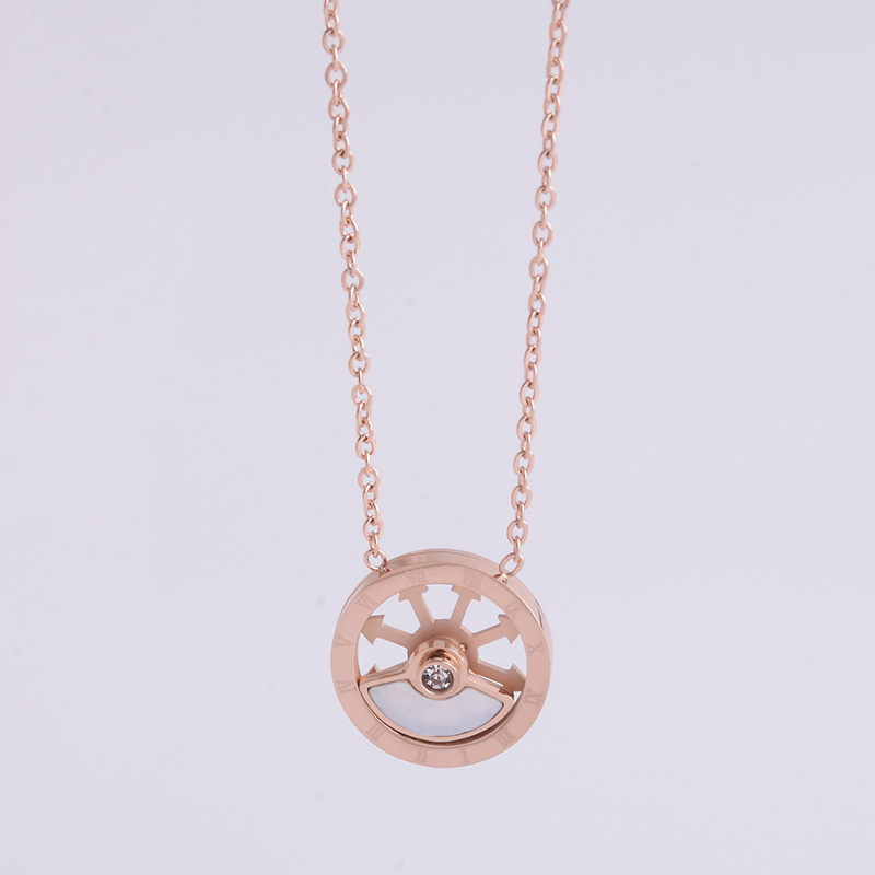 Korean fashion joker revolving shell necklace titanium steel plating 18k rose gold fadeless jewelry