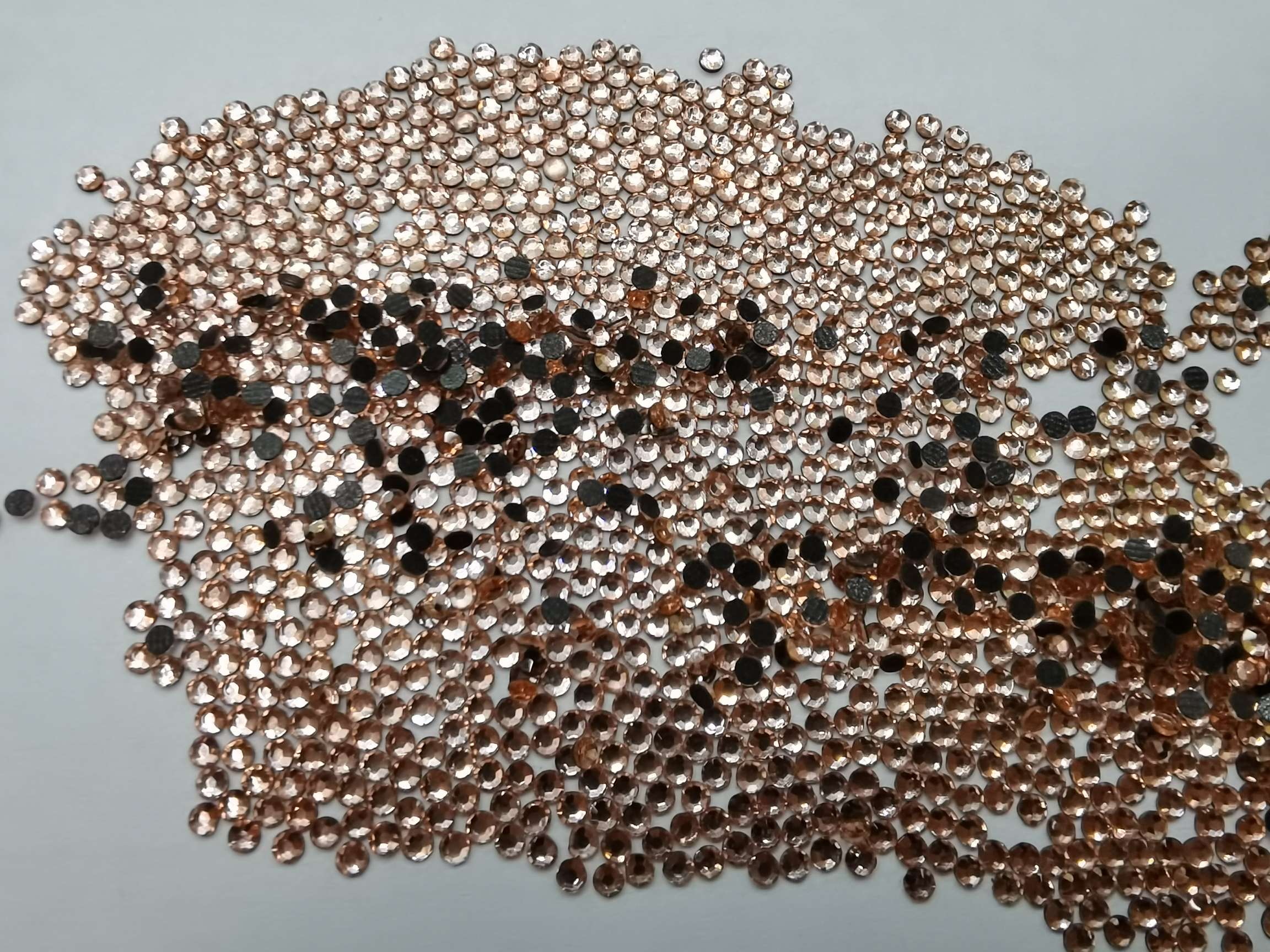 Manufacturers direct sales of Middle East diamond hot diamond false color Champagne SS20 thumbnail