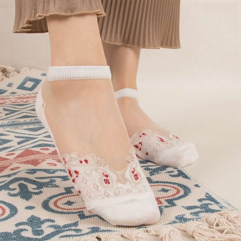 Internet-famous best-selling lace socks, boat socks, fashionable and trendy socks, lace socks, crystal glass stockings, five-finger socks, pantyhose, mid-calf socks, cotton socks, student socks, Japanese and Korean popular socks undefined