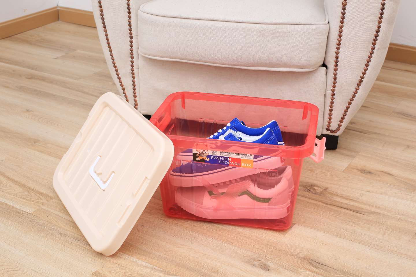 Transparent storage box for plastic daily necessities, 70L details Picture