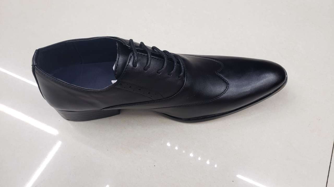 Formal suit leather shoes details Picture