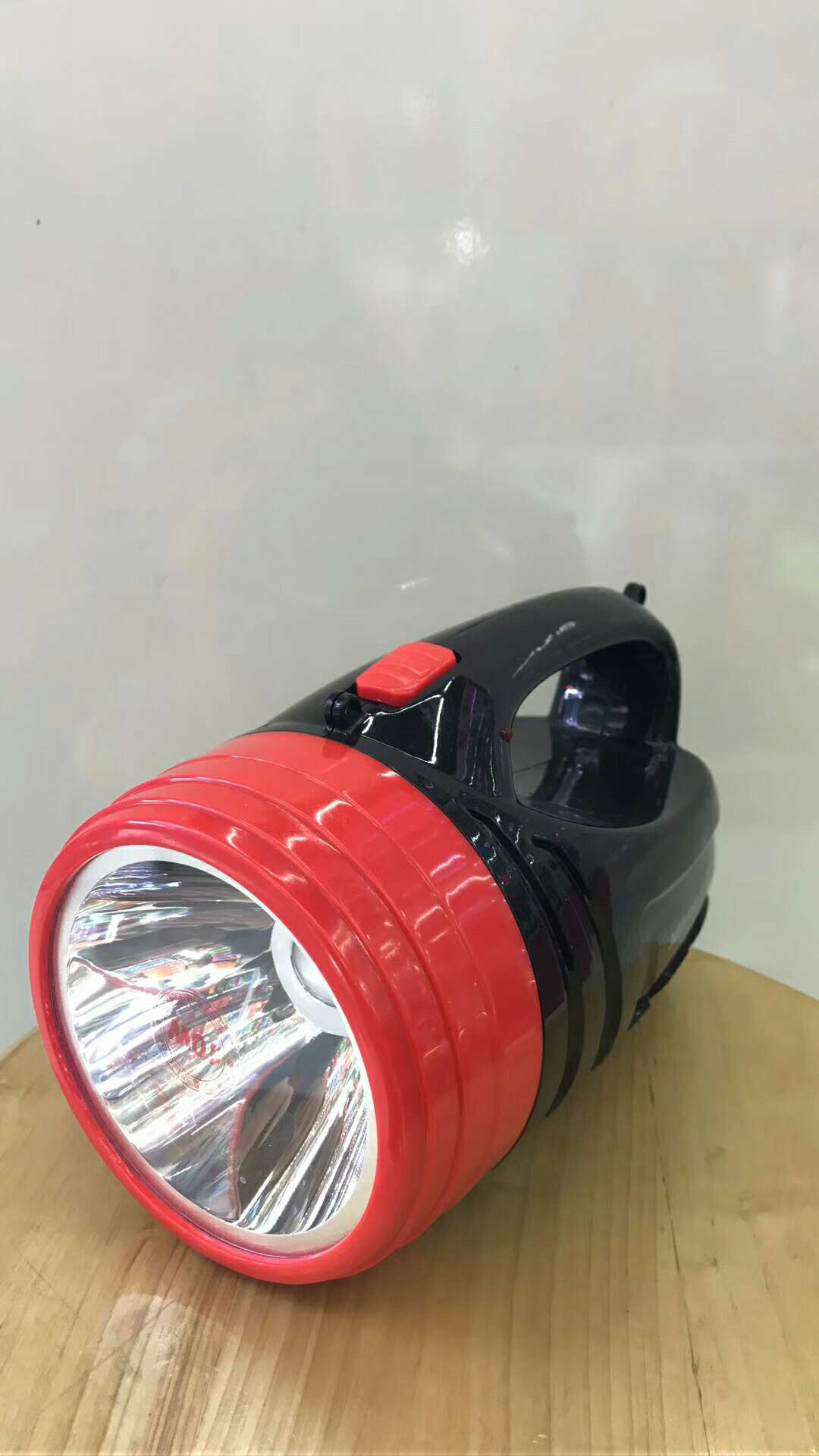 Tegxin LED Searchlight TGX-930 details Picture