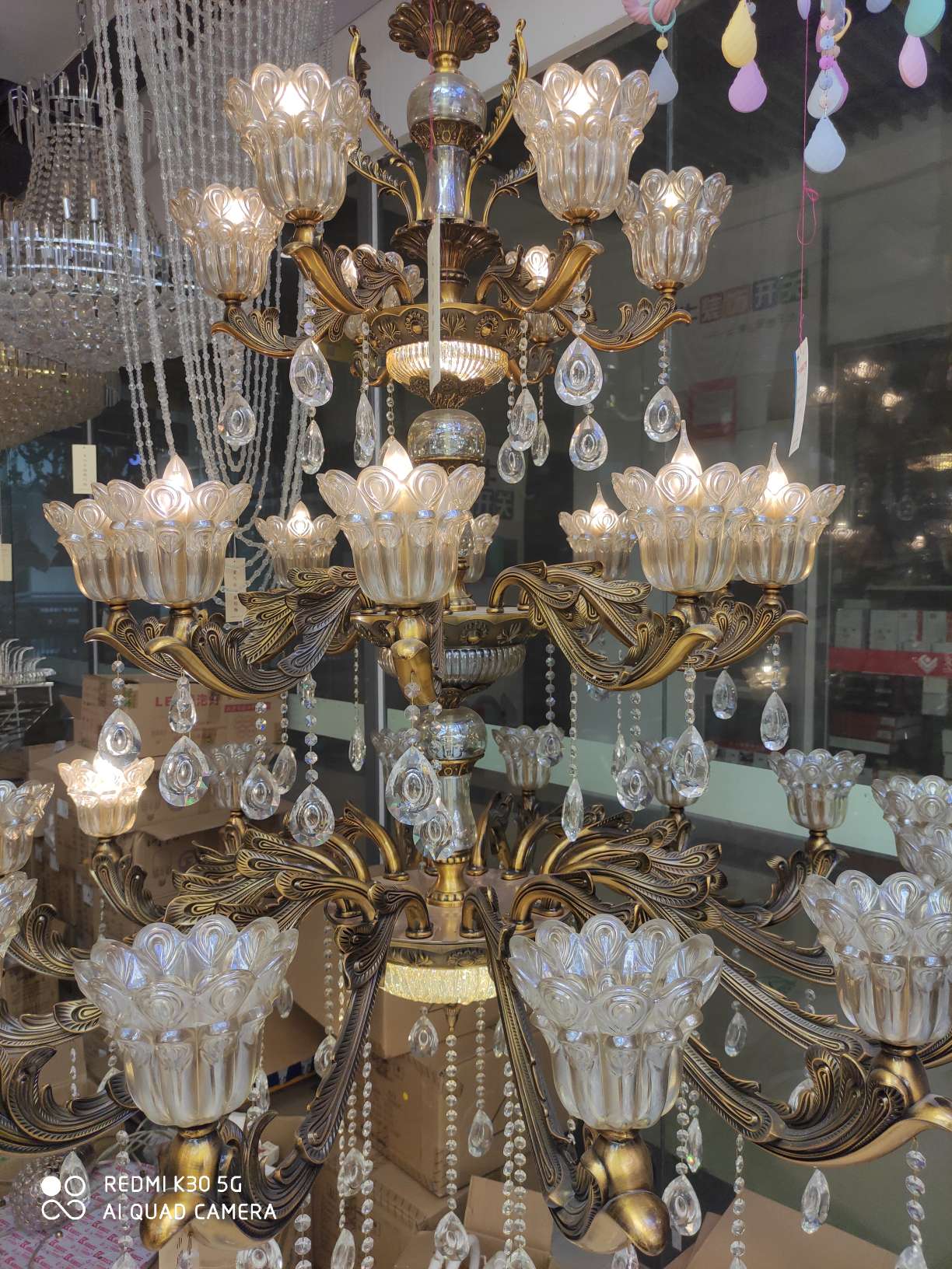 高档定制特款30头6667高端大厅客厅灯