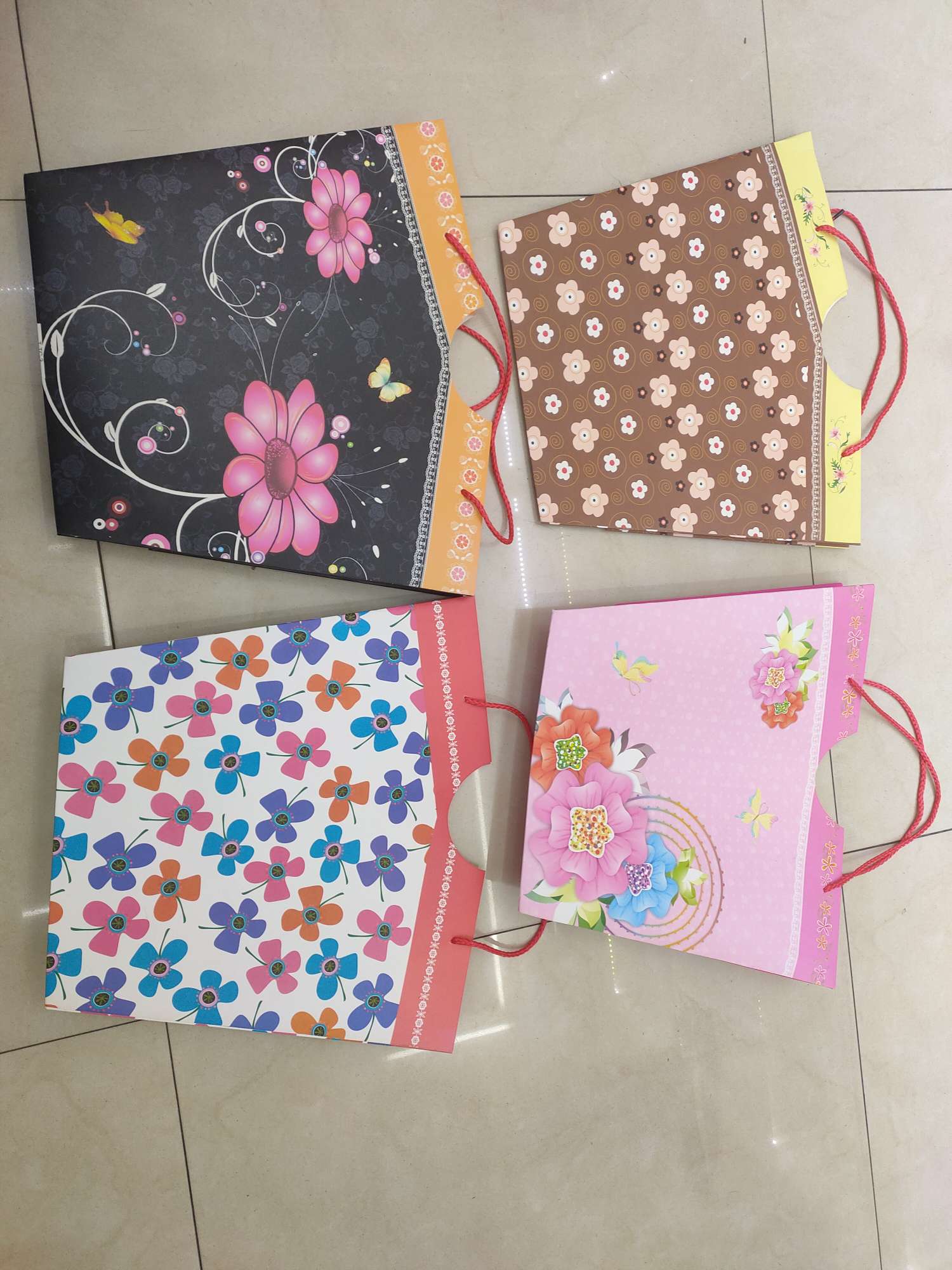 Ladder Type Gift Bag