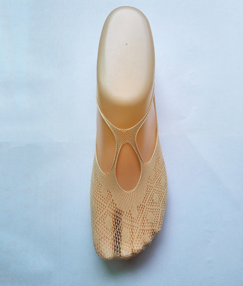The manufacturer supplies popular cross-boat socks, halter straps, invisible boat socks and fashionable anti-hook women's socks on Taobao. Wholesale in Yiwu details Picture