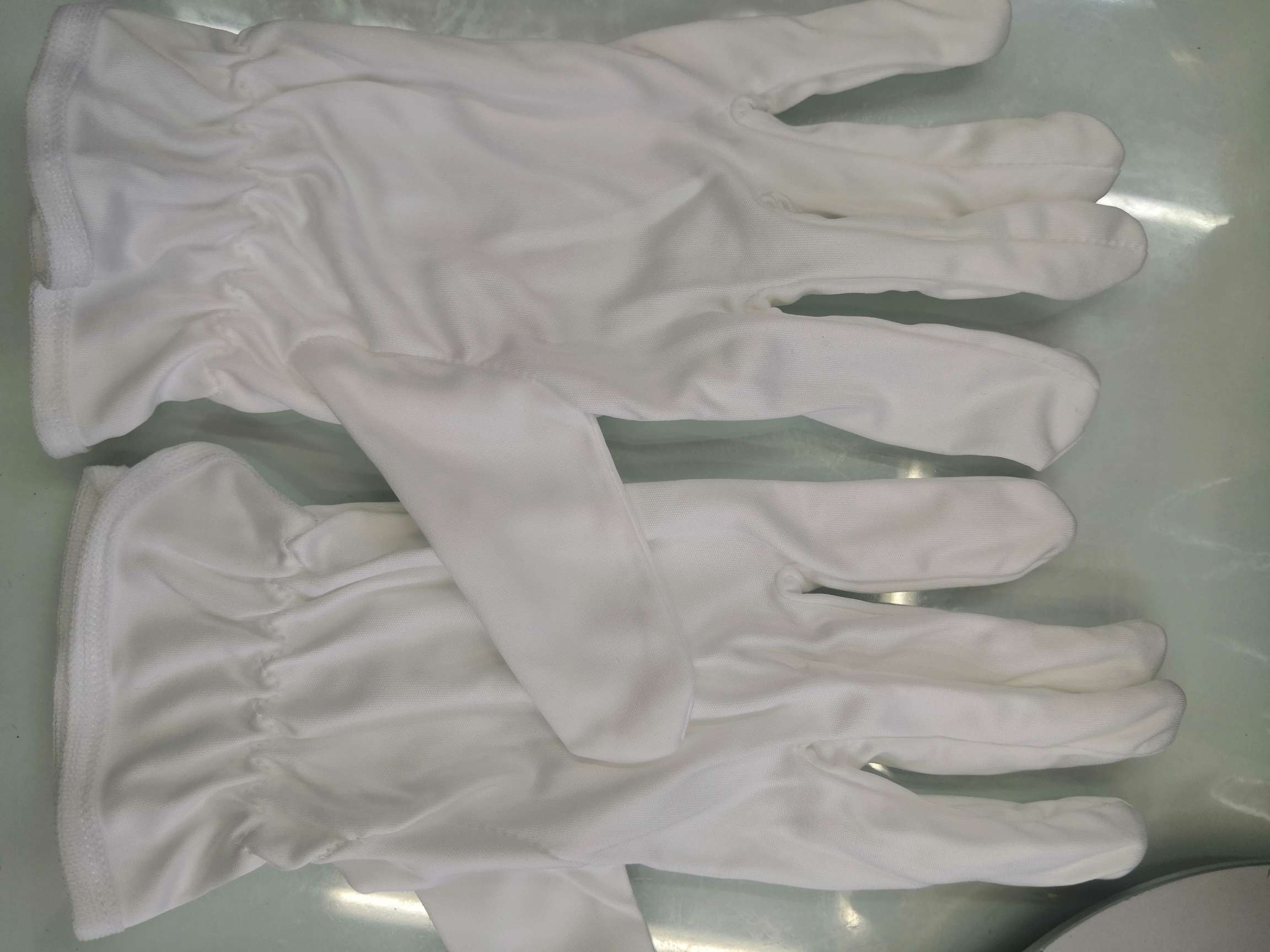 Put on a microfiber glove thumbnail