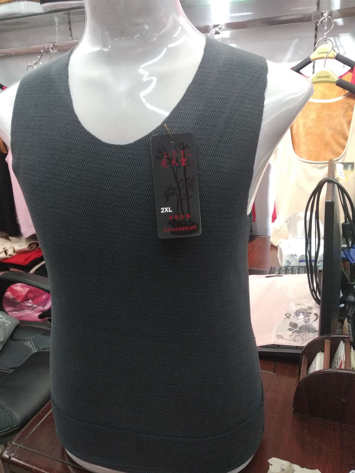 2023 New Solid Color Warm Vest Men's Vest 011 details Picture