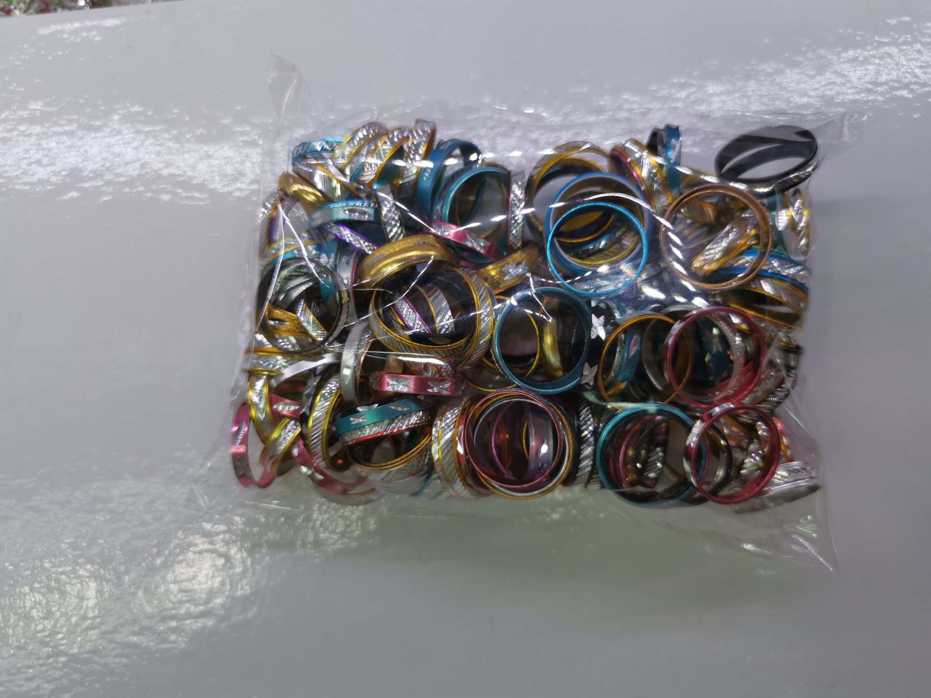 Colorful aluminum rings are popular accessories