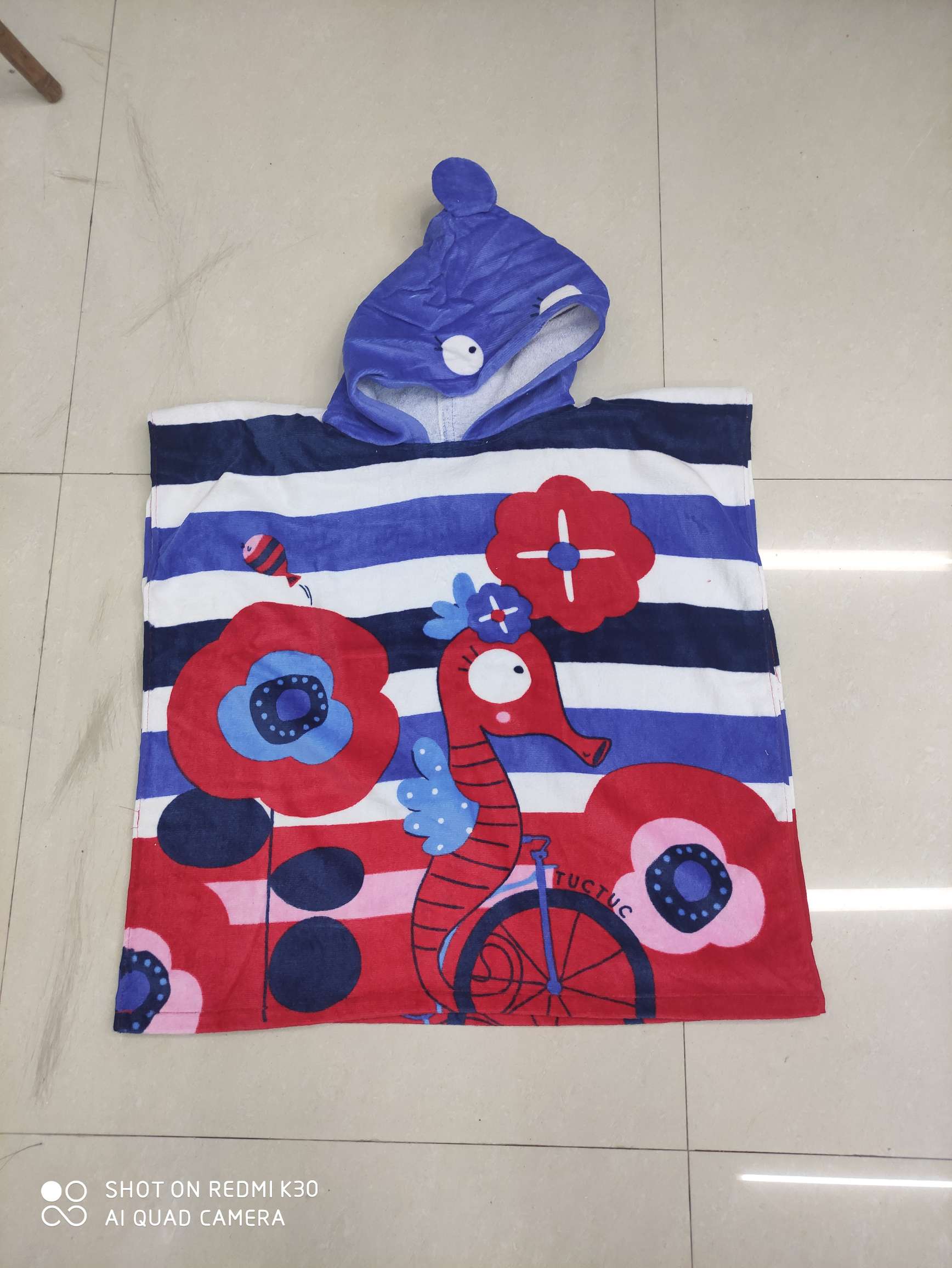 Children's cape print pattern
