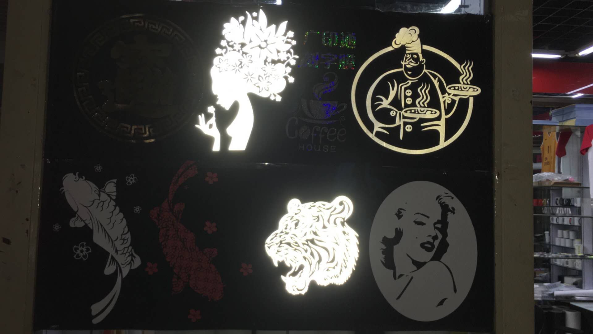 Reflective engraving film, printing film, heat transfer consumables, clothing consumables materials