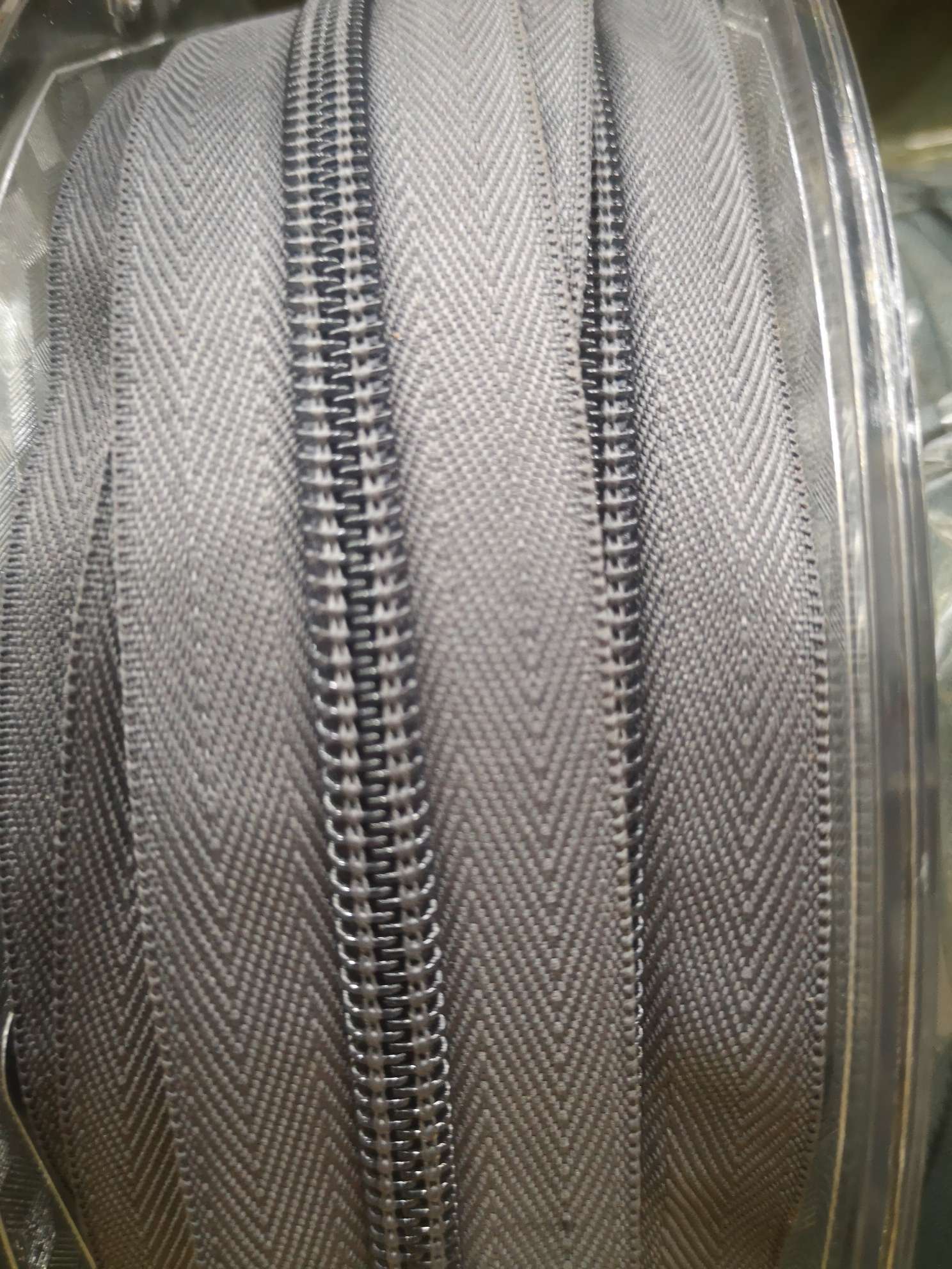 5 nylon zipper national card 311# high quality 3 kg 200 yards complete color can be customized thumbnail