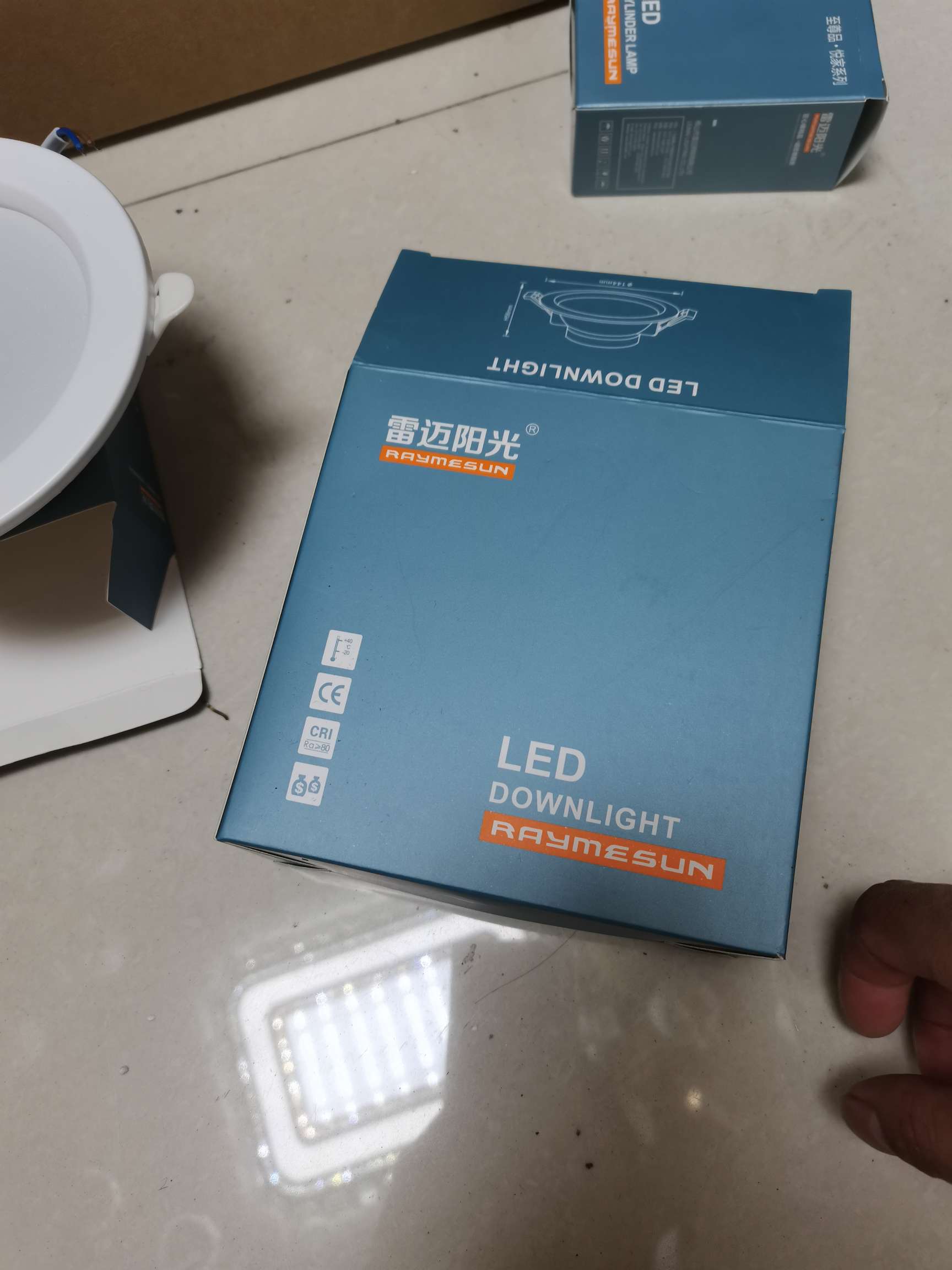 Luz de ventana LED 4 "abertura 12cm ultra delgado 12w18w techo proyector temperatura de color completo modelo de carga plegable adorable gato espada león modelo 2.5inch undefined