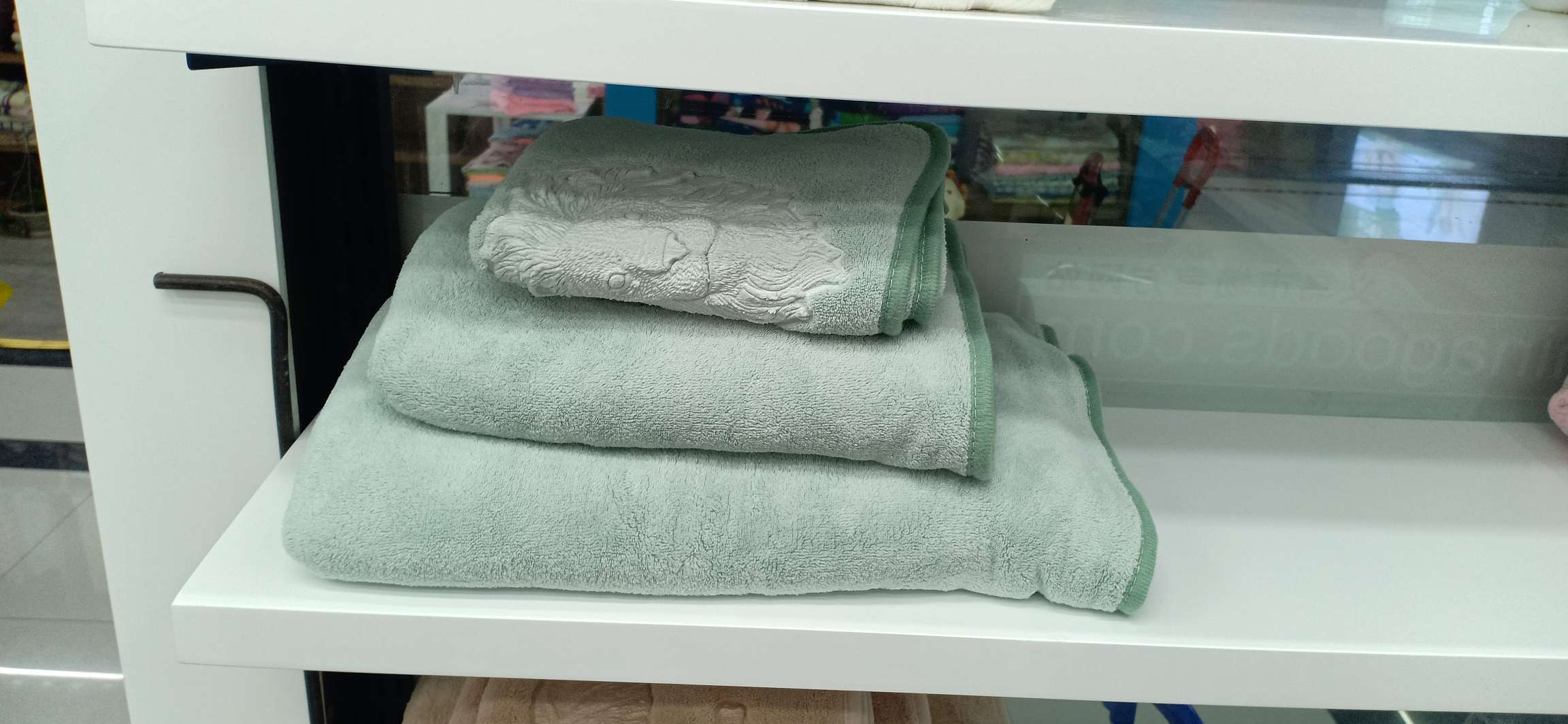 The store at 6180218 describe pic - 6