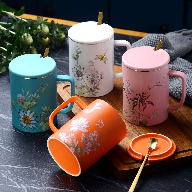 日式创意个性陶瓷水杯潮流男女学生马克杯带盖勺咖啡杯家用茶杯子