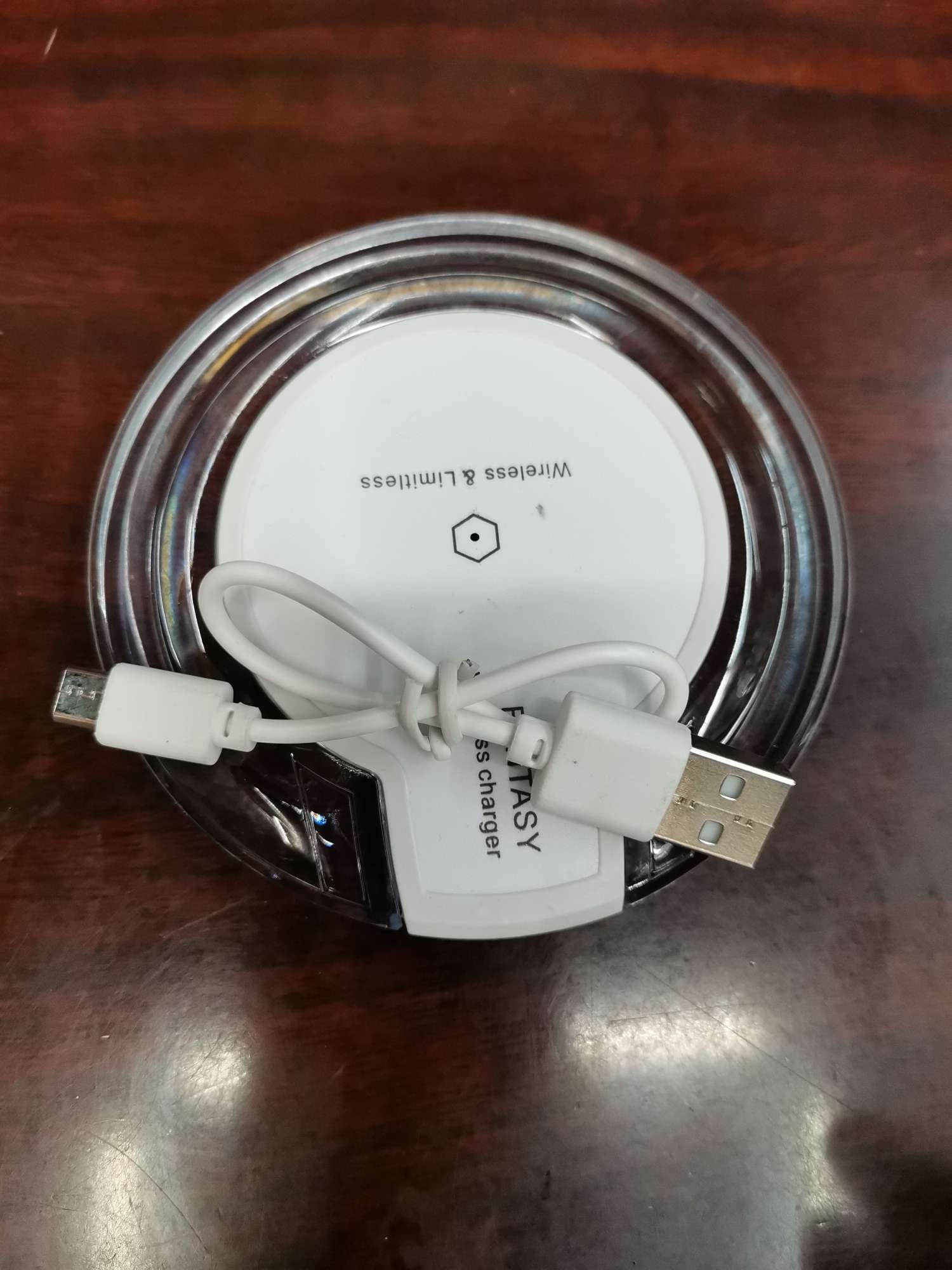 Wireless car charger for vehicles