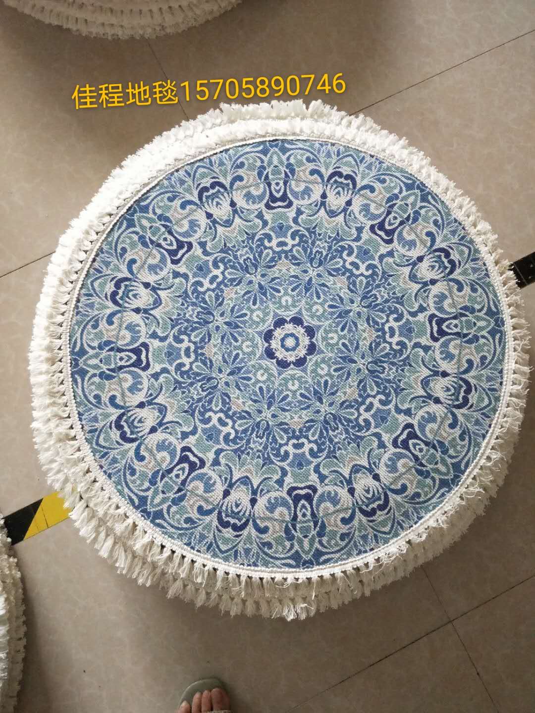 The new fringed round printed floor mat, high-definition printed floor mat, Persian-style pattern floor mat, Arabic pattern floor mat, is a bestseller in foreign trade. The new floor mat has multiple patterns Application Scenario