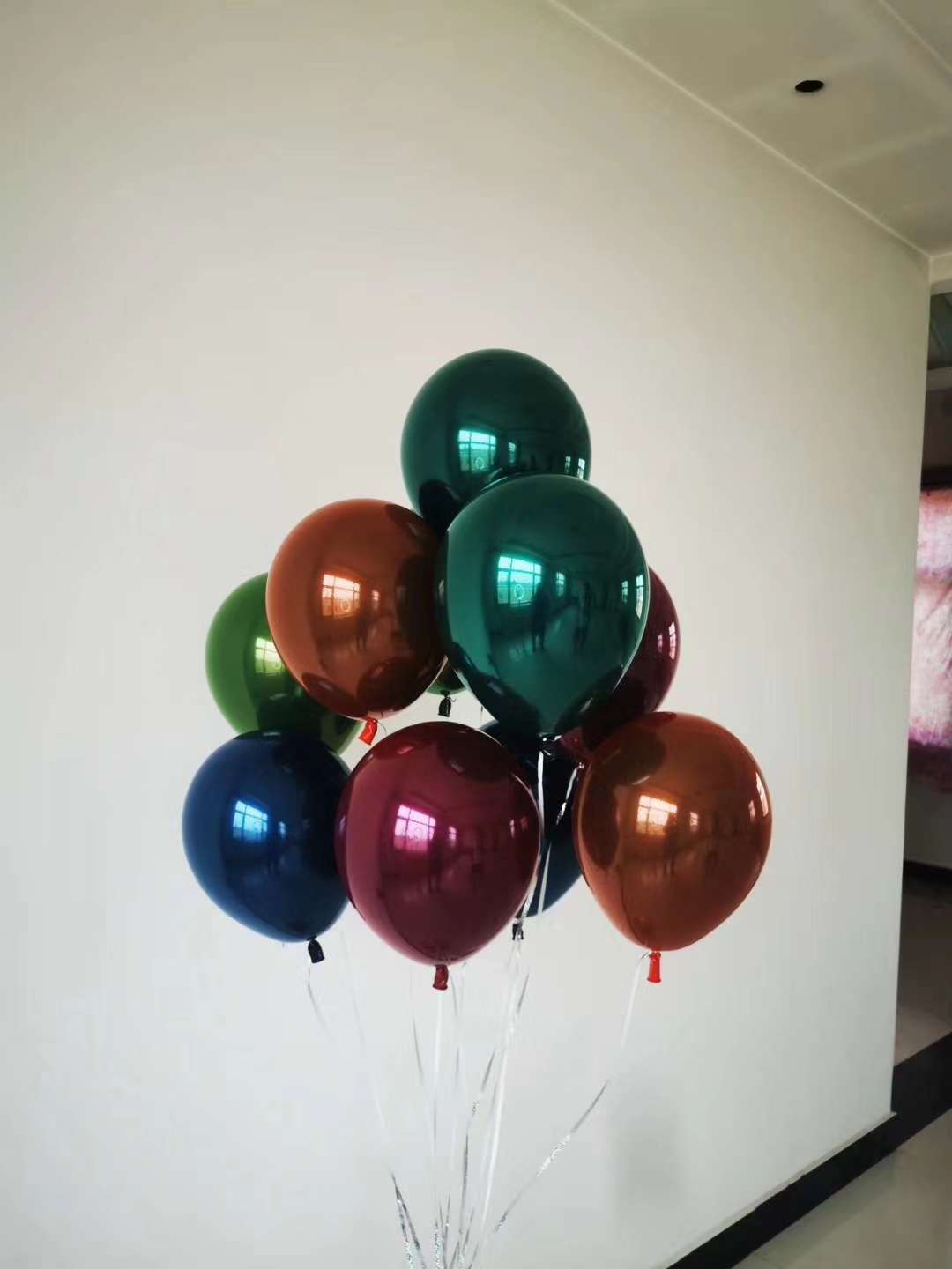 金属球，玛卡龙心形气球产品图