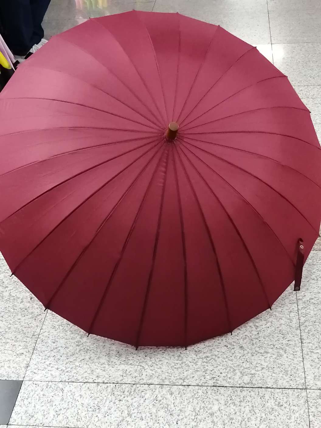 货源地工厂，24股手开纤维架碰击布高档木头手把