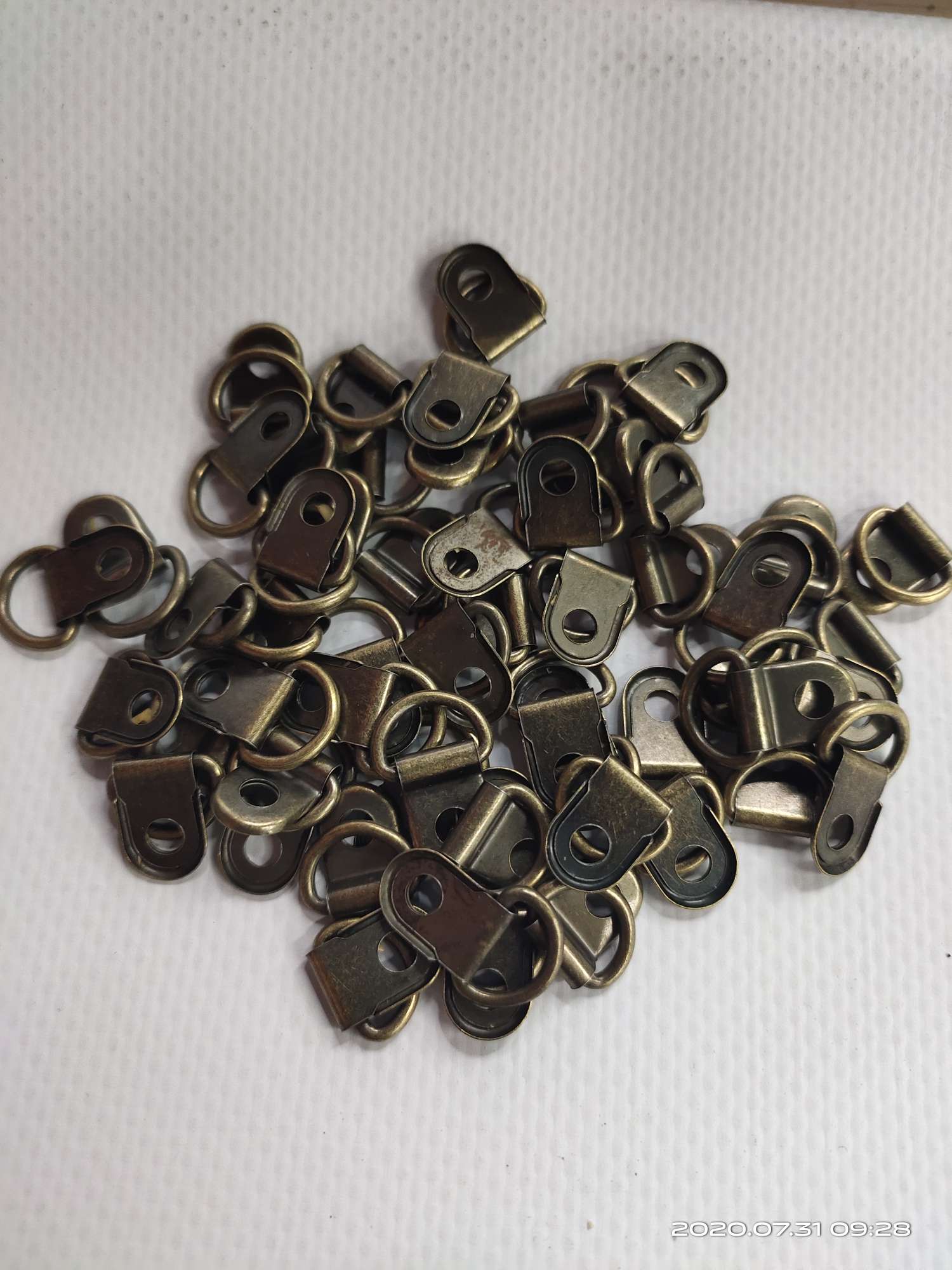 Direct sales of all kinds of shoe buckles from the cap nail manufacturer undefined