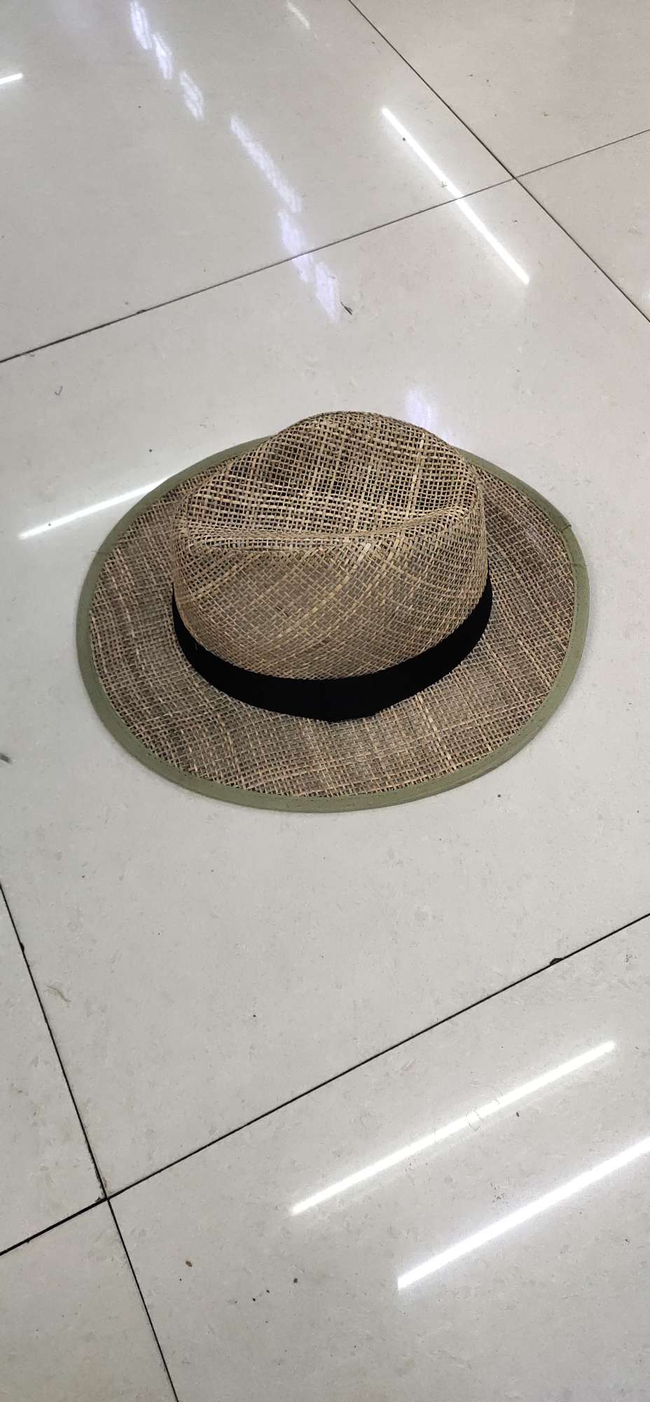 Salted grass flat-brimmed top hat