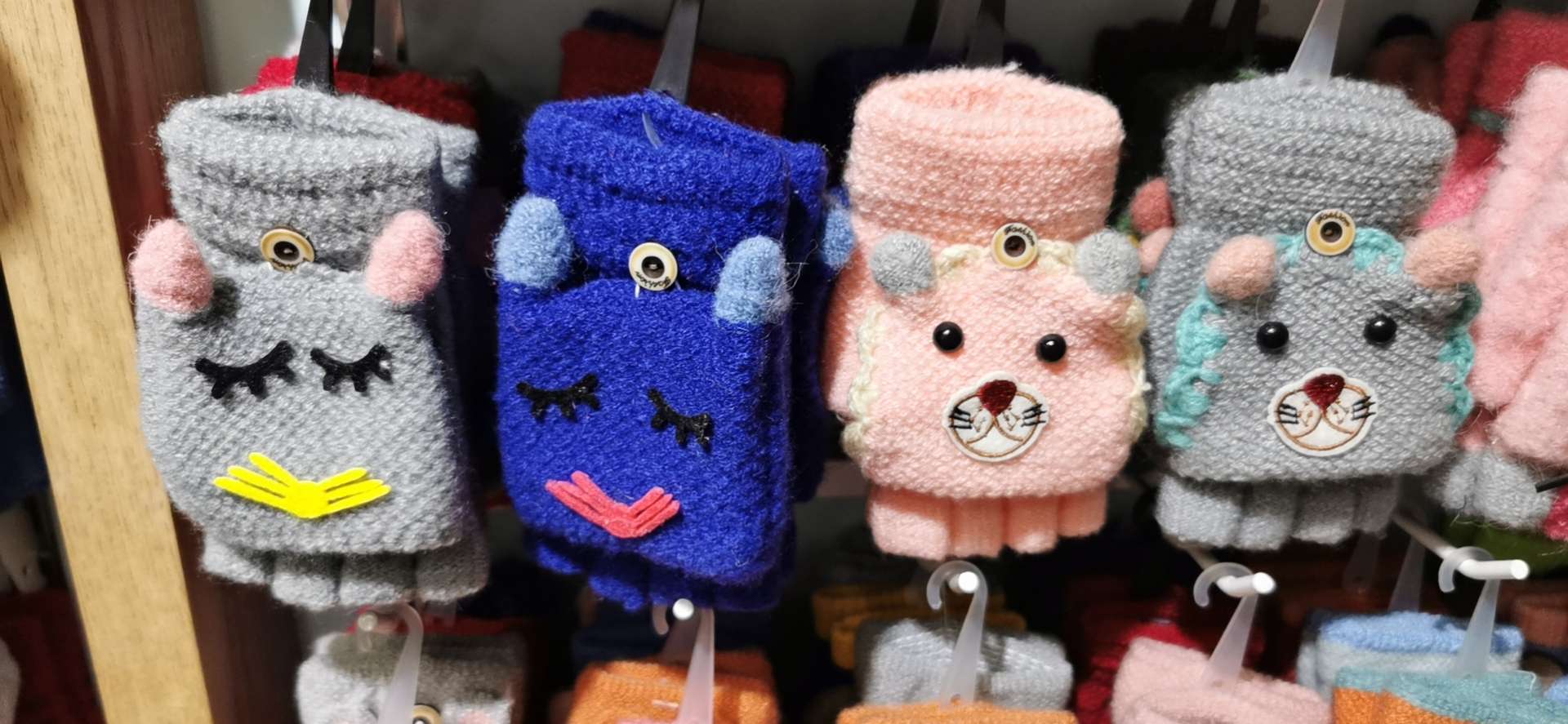 Children's half-fingered gloves