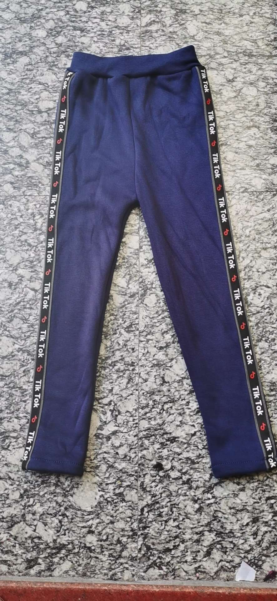 Casual pants 1 thumbnail