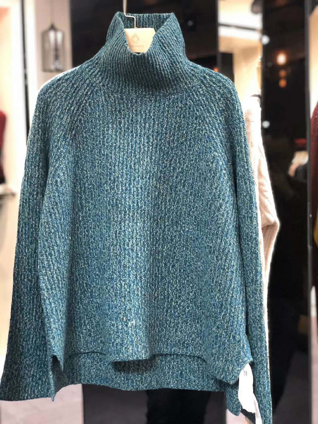 Pure cashmere three-color casual wear