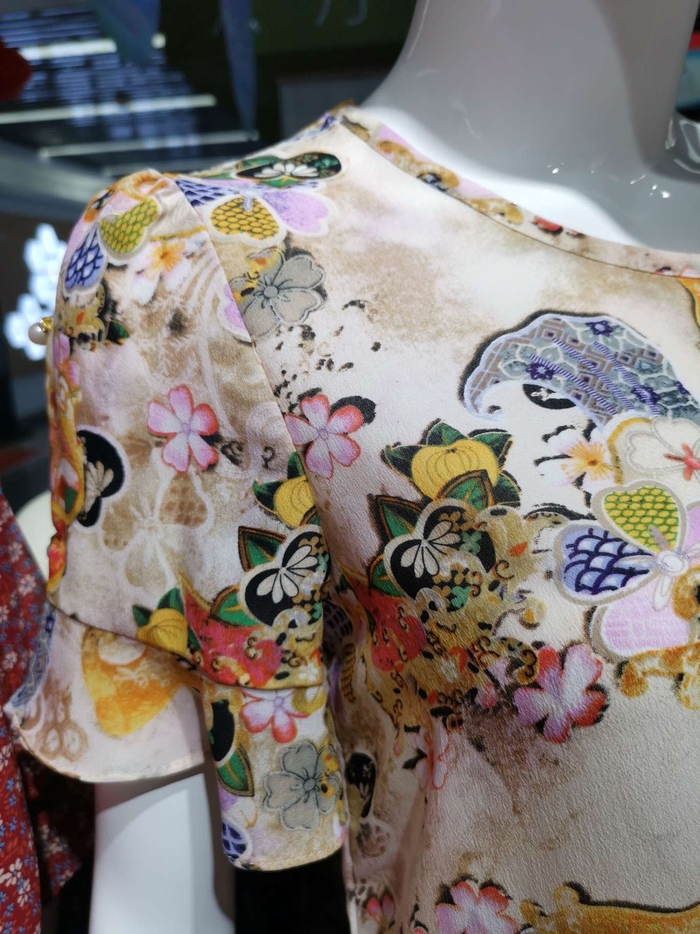 蝴蝶结腰带时尚圆领女上衣细节图