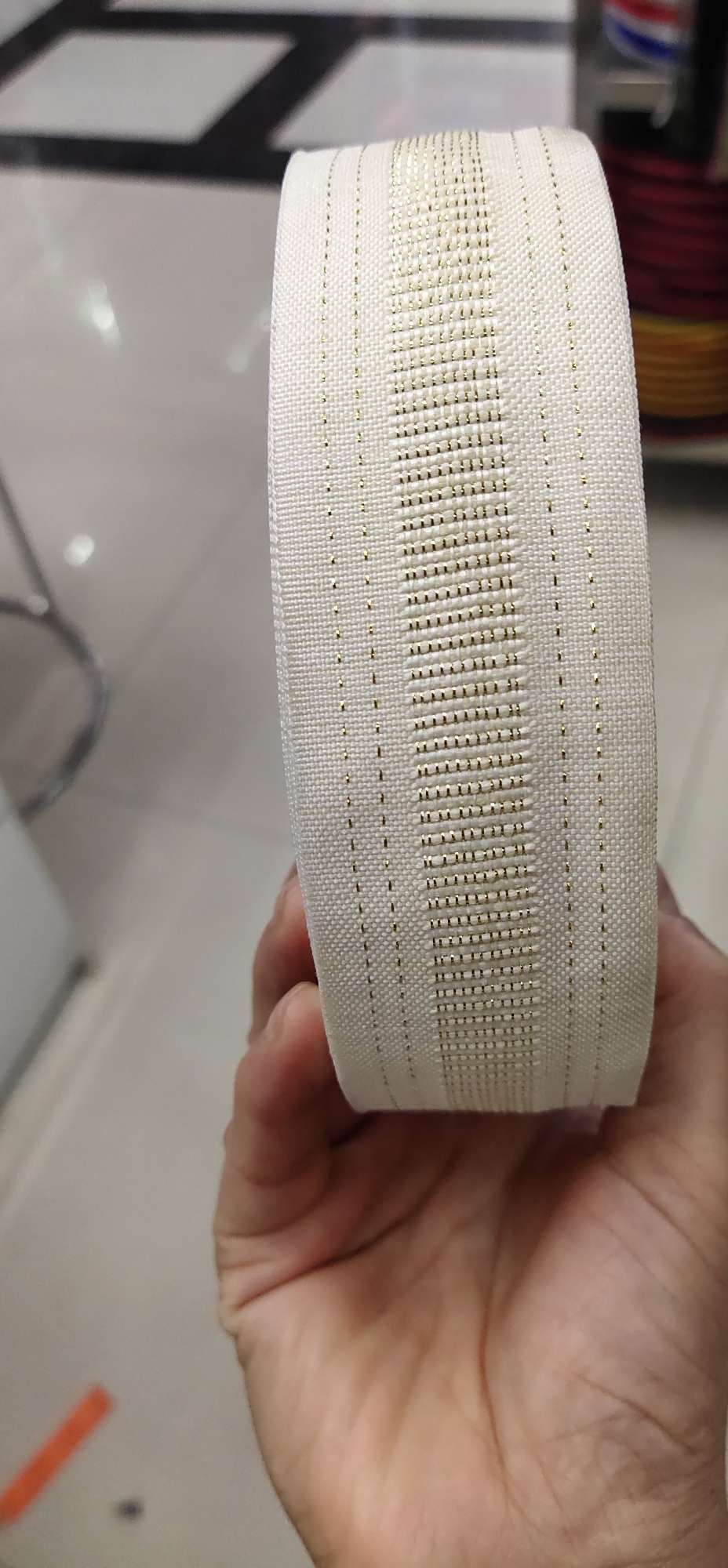 4cm plus gold wire thumbnail