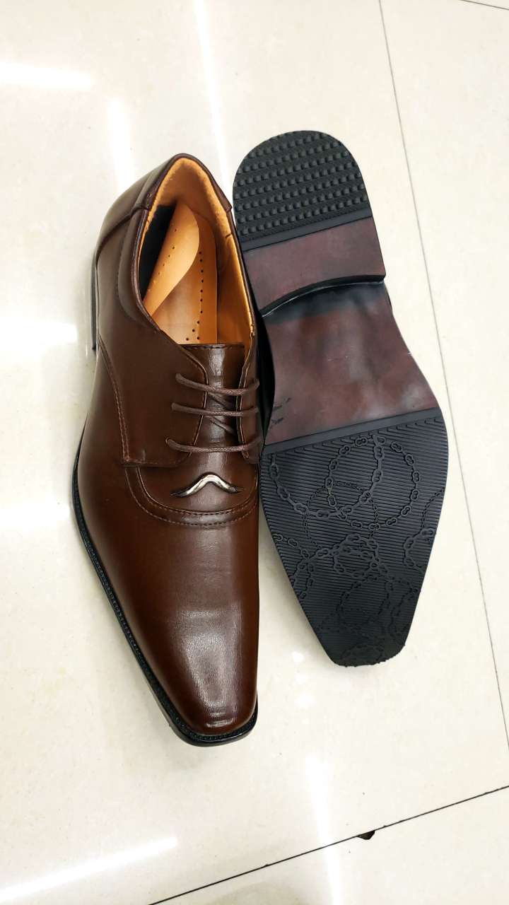 Leather shoes. Specification image