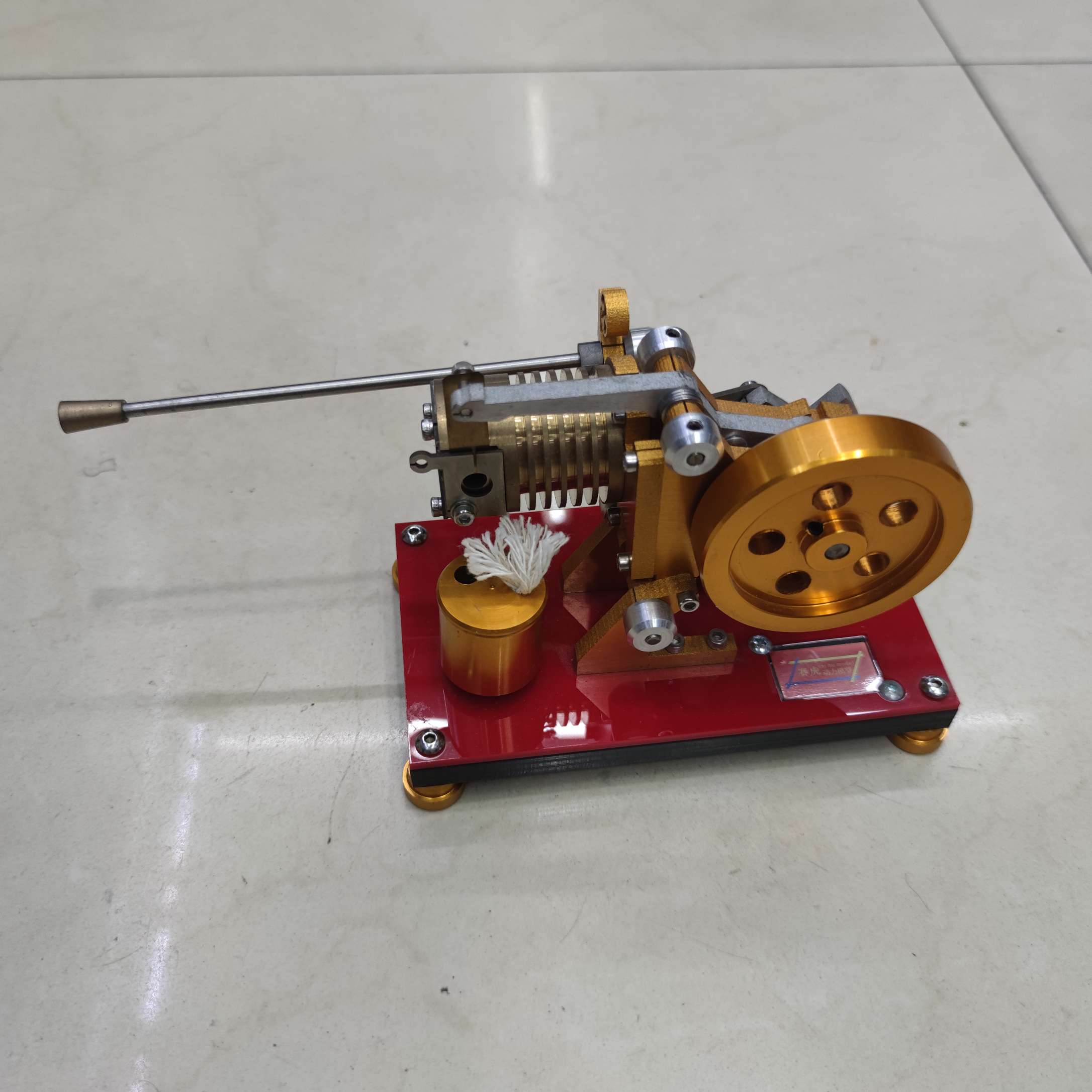 Small alcohol engine office decoration