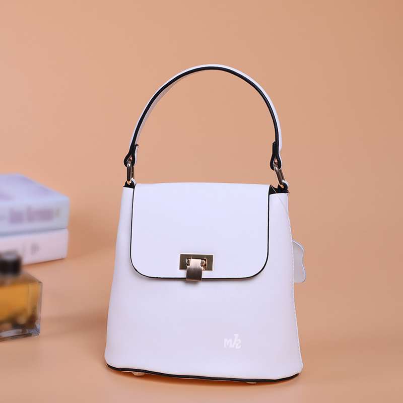 MK women's bag, new bucket bag made of cowhide Specification image