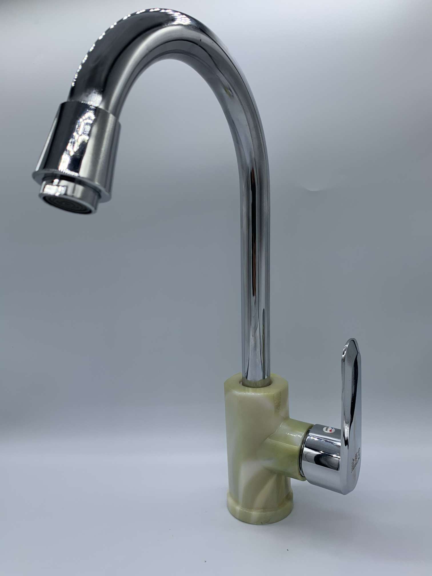 Kitchen faucet color 6 thumbnail
