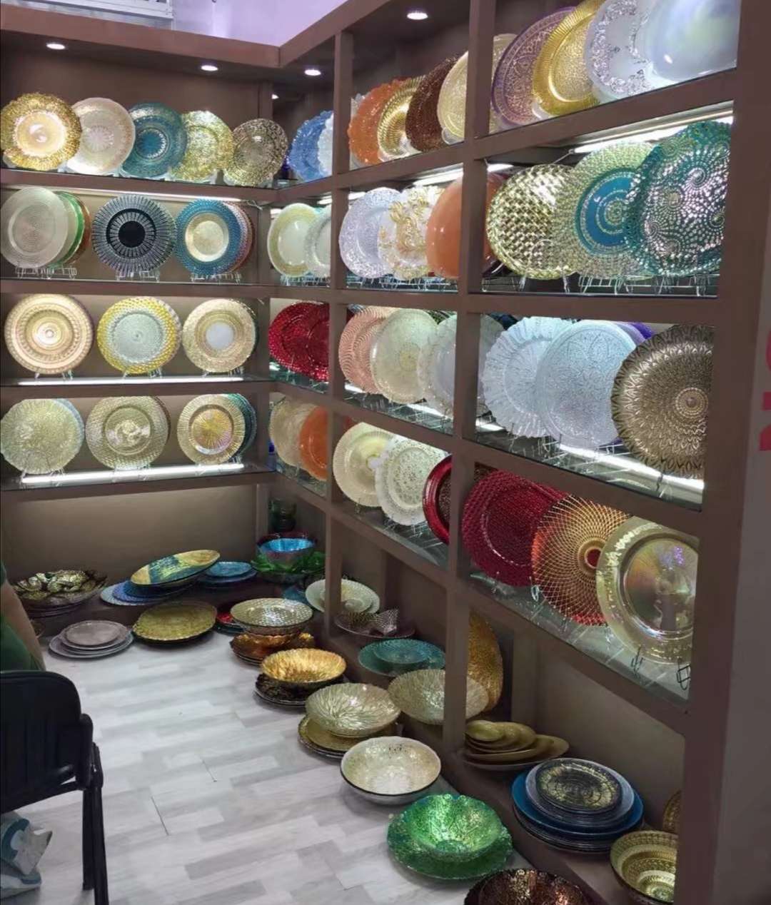 Colorful Glassware Life Store describe pic - 1