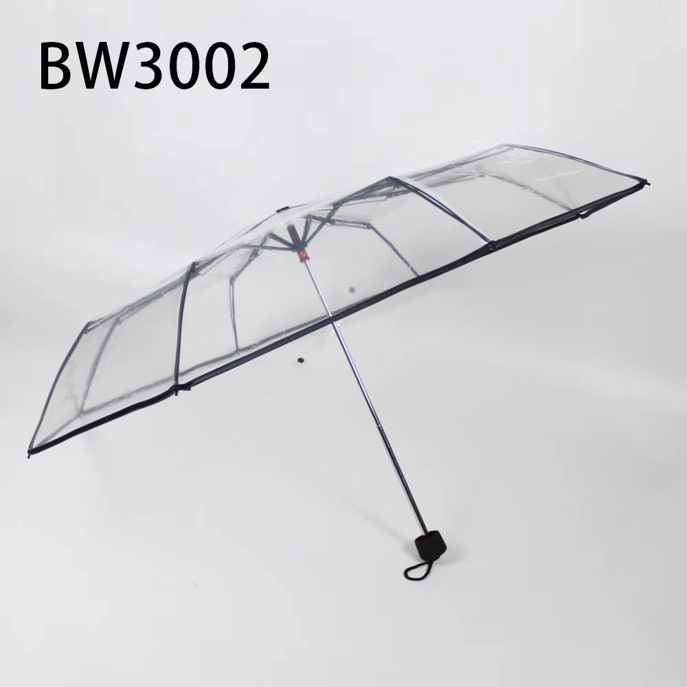 The transparent three-fold umbrella has black and white borders Specification image
