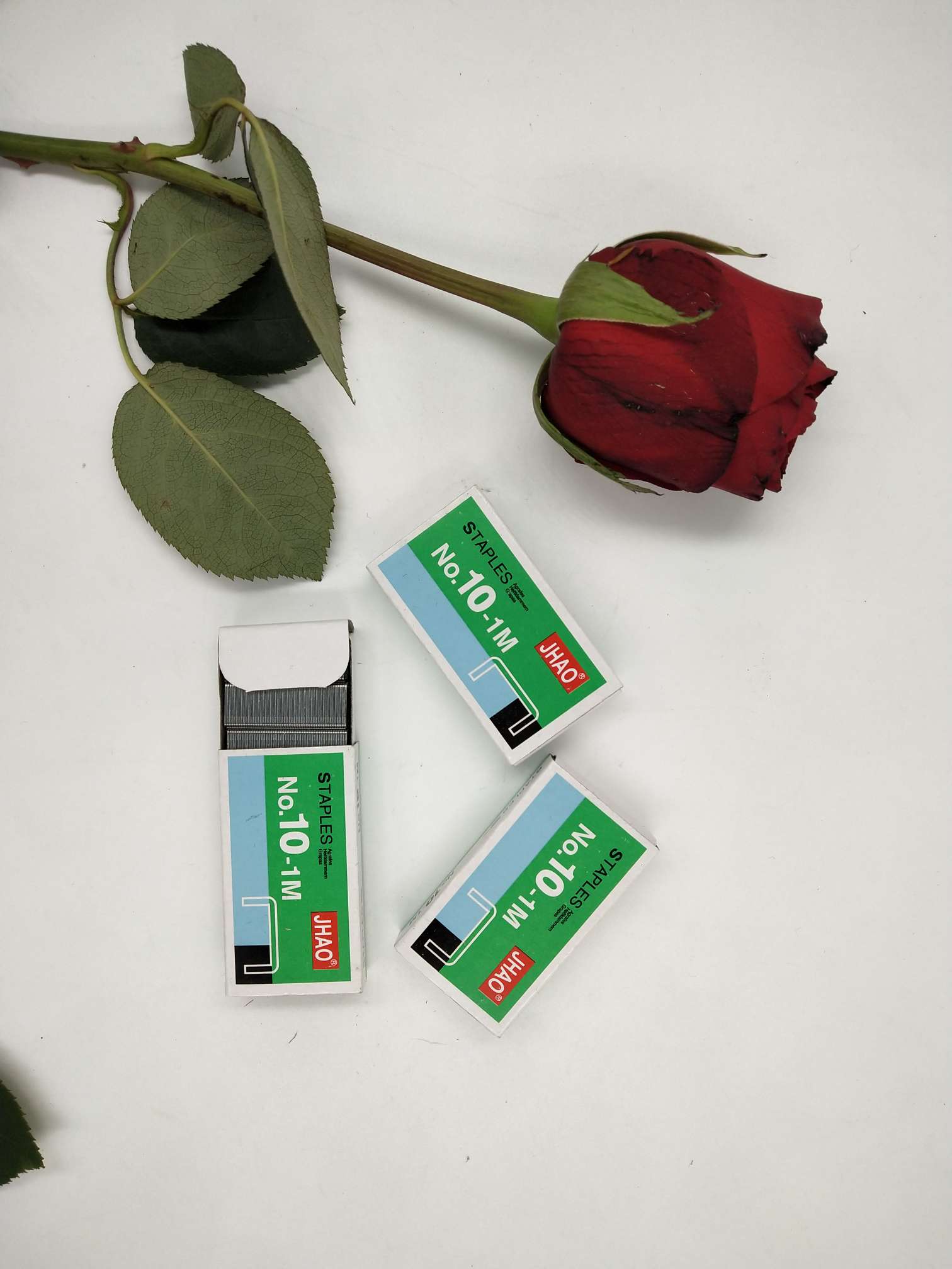 High-quality supply of 1000 pieces of small-sized binding needles, 10#, specially designed for staplers Application Scenario