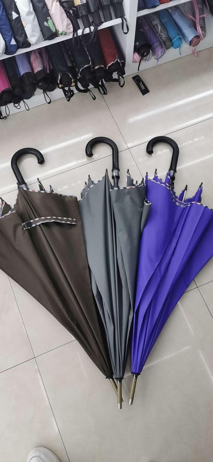 All-fiber tap-woven edge large umbrella for both sunny and rainy days