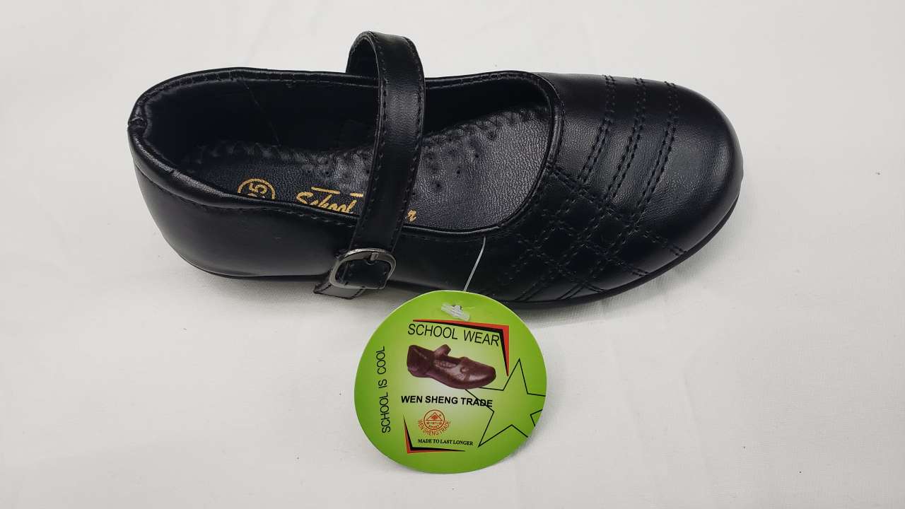 Black-soled injection-molded student leather shoes for women Specification image